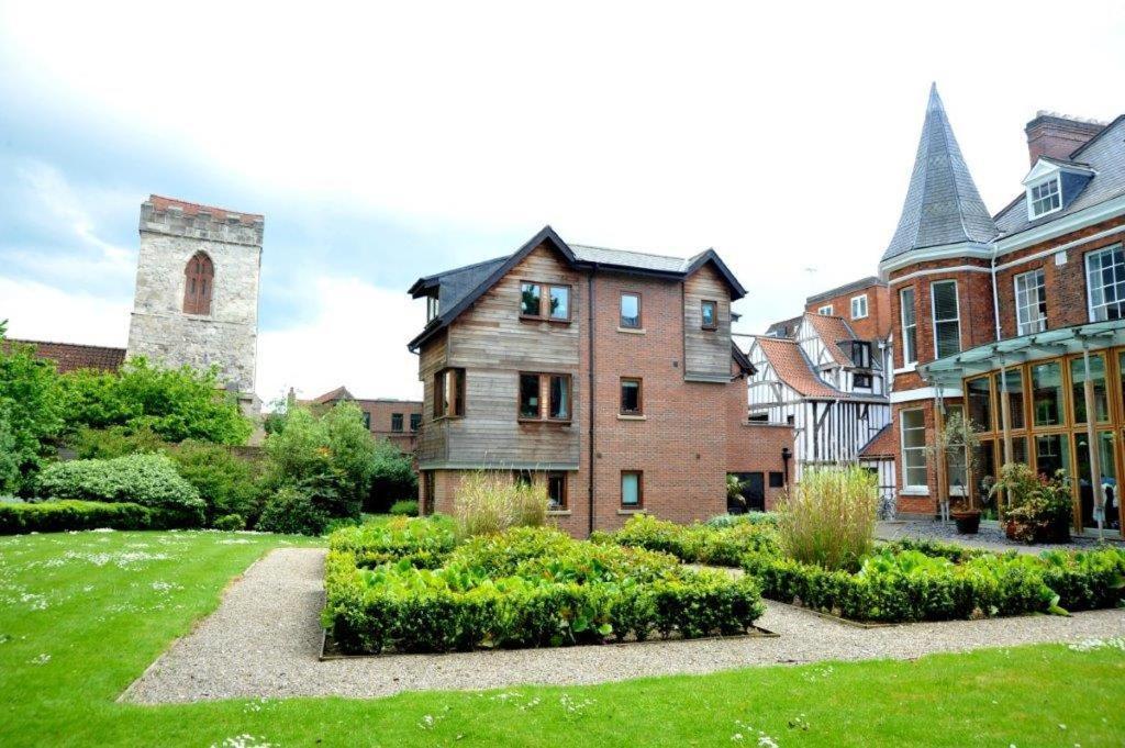 Minster View Apartment At Talbot Court, York Exteriör bild