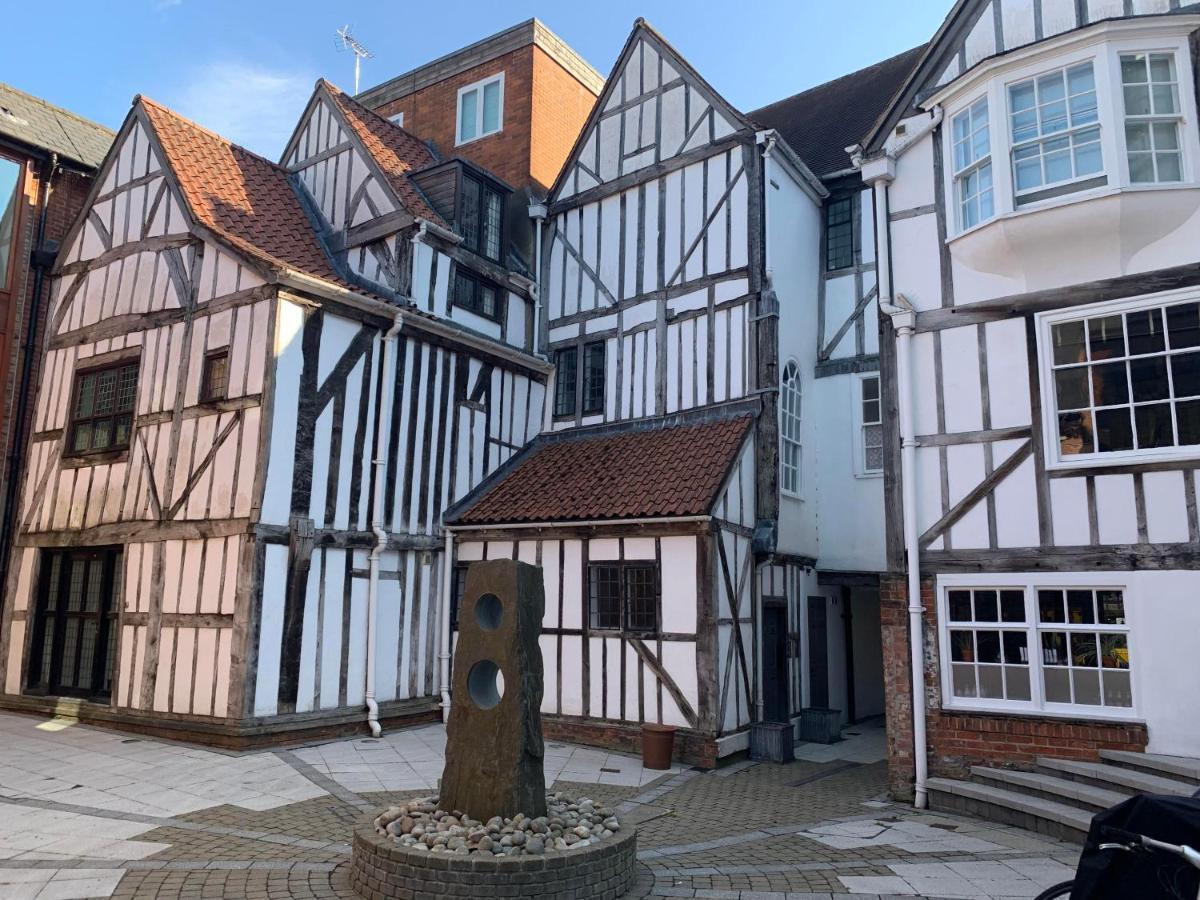 Minster View Apartment At Talbot Court, York Exteriör bild